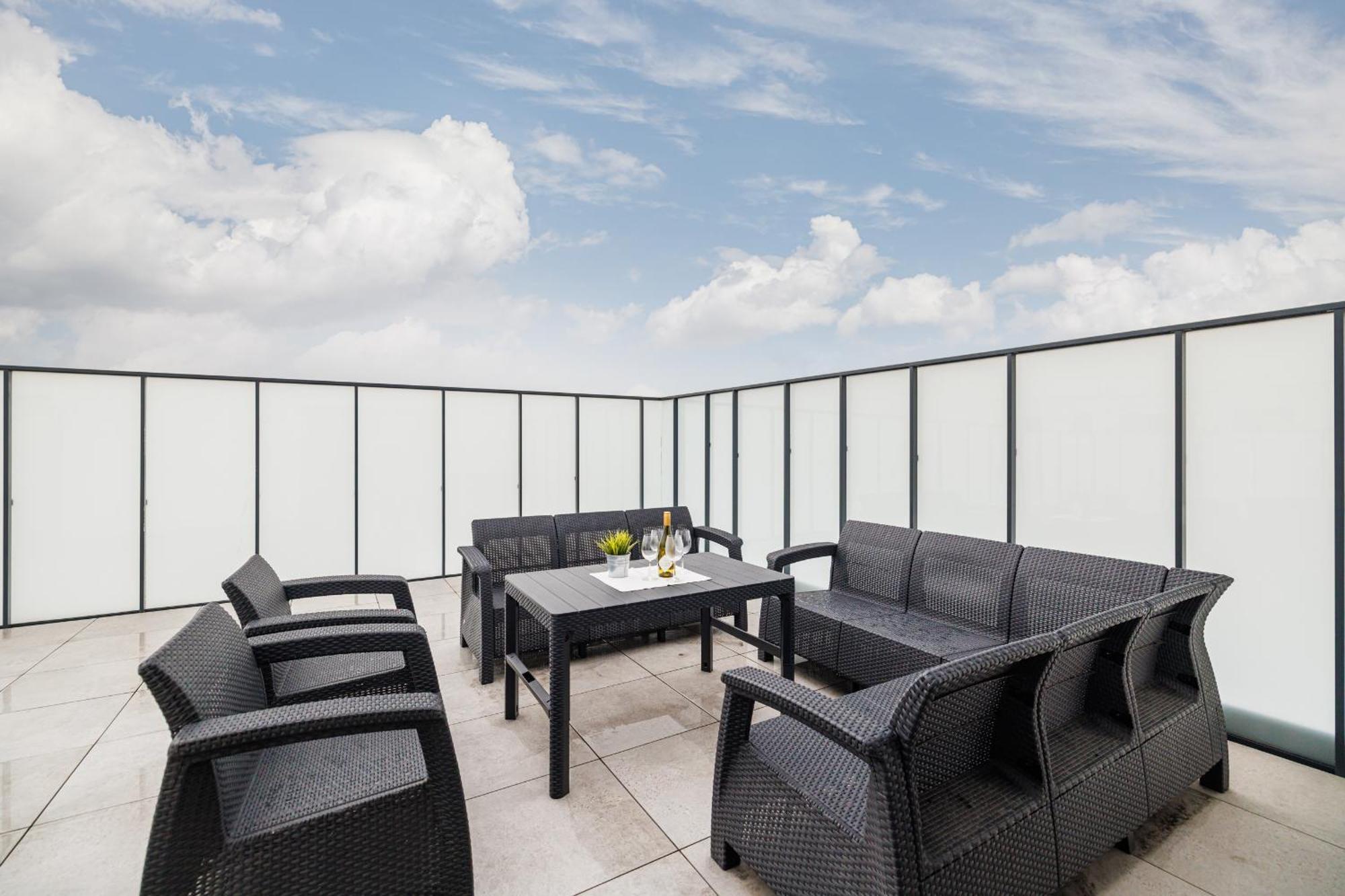 Ferienwohnung Ina Rent - Przystan Letnica Danzig Exterior foto
