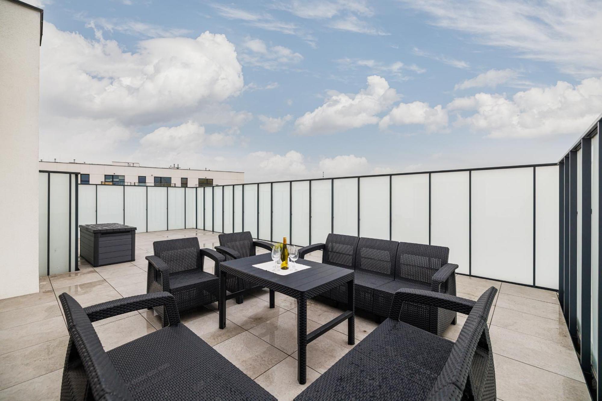 Ferienwohnung Ina Rent - Przystan Letnica Danzig Exterior foto